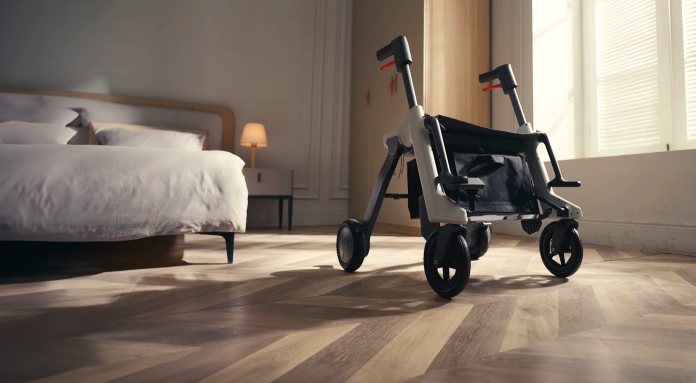 Roamate walker mode in a home setting
